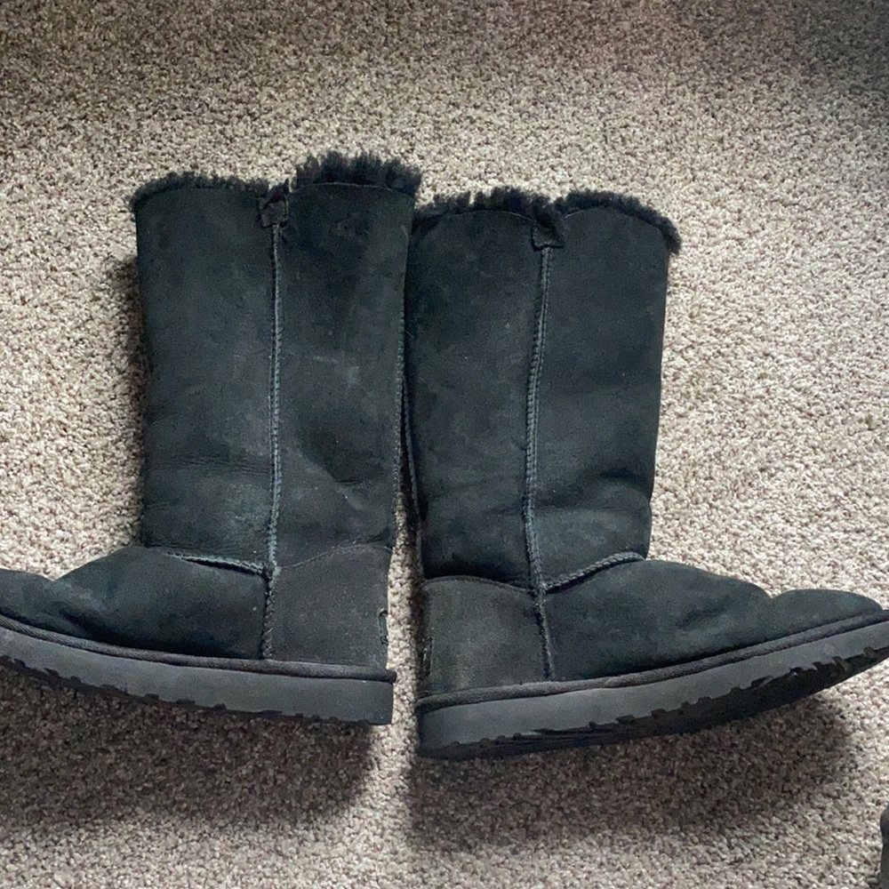 Bailey Button Uggs - image 2